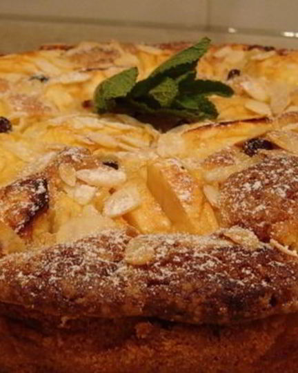 Рецепт яблочного пирога с изюмом по-немецки