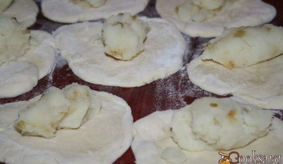 быстрые пирожки с картошкой на кефирном тесте