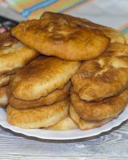 Рецепт пирожков дрожжевых на воде на сковороде