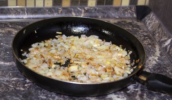 пирожки дрожжевые на воде на сковороде