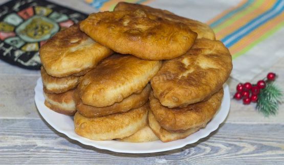 пирожки дрожжевые на воде на сковороде