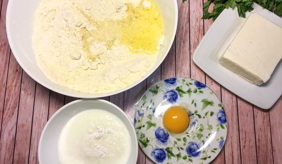 пирожки с брынзой и петрушкой