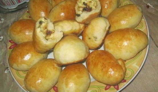 пирожки с грибами, луком и яйцом