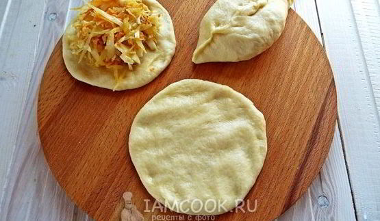 пирожки с капустой и яйцом