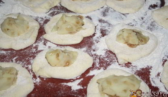 пирожки с картошкой и жареным лучком
