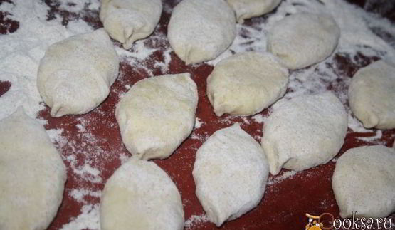 пирожки с картошкой и жареным лучком