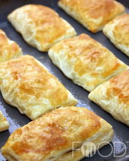 Рецепт пирожков с мясом из слоеного теста