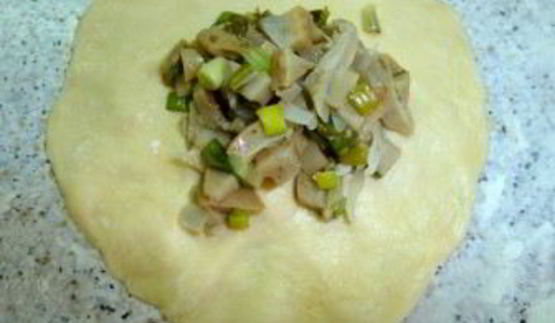пирожки с солеными грибами
