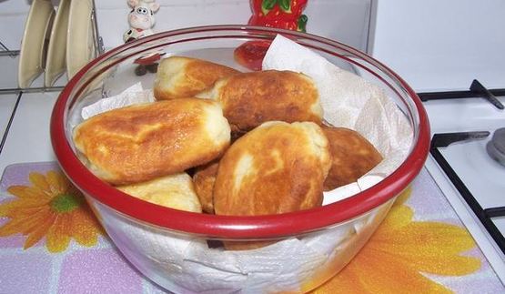 пирожки жареные с картошкой и куриной печенкой