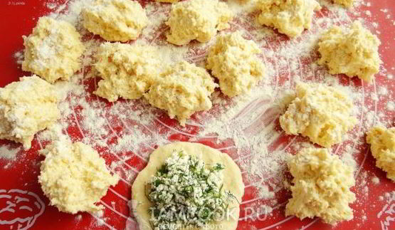 жареные пирожки из творожного теста