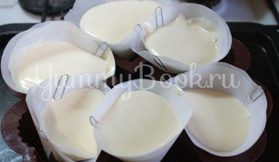 бисквитные пирожные елочки