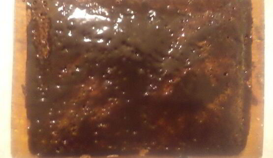 маковые пирожные с шоколадно-медовой глазурью