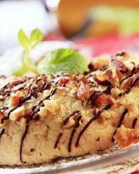 Миндальные пирожные с карамелью