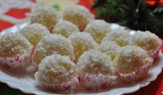 новогодний десерт снежки