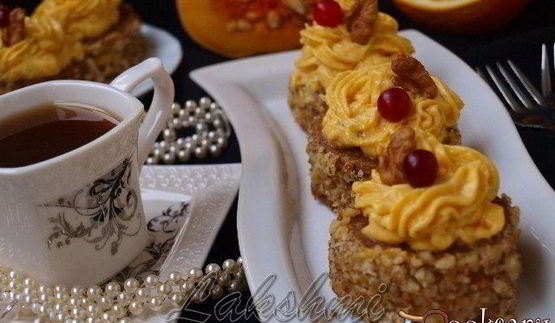 овсяно-ореховое пирожное с тыквенно-творожным кремом