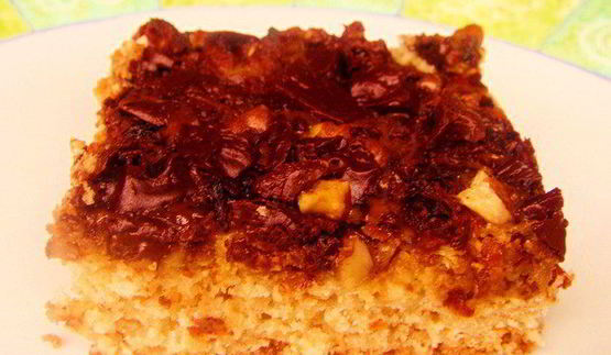 овсяные пирожные с шоколадом и орехами