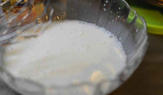 пирожное с маскарпоне и апельсиновой карамелью