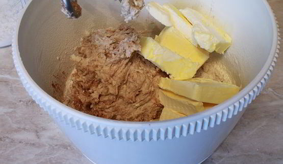 пирожное с вареной сгущенкой