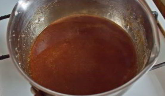 пирожные макарон с чаем эрл грей и соленой карамелью