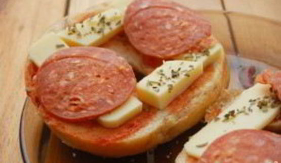 пицца на батоне