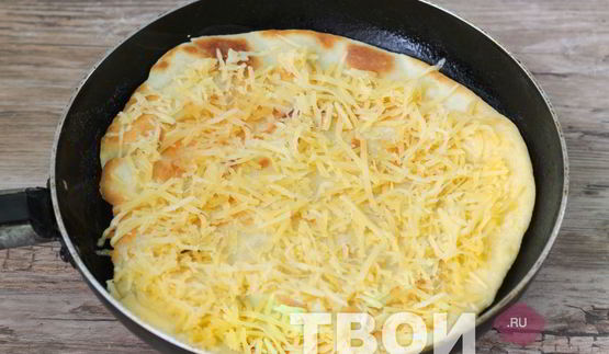 пицца на кефире на сковороде