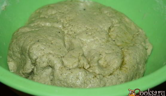 пицца на сером тесте