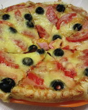 Пицца на слоеном тесте