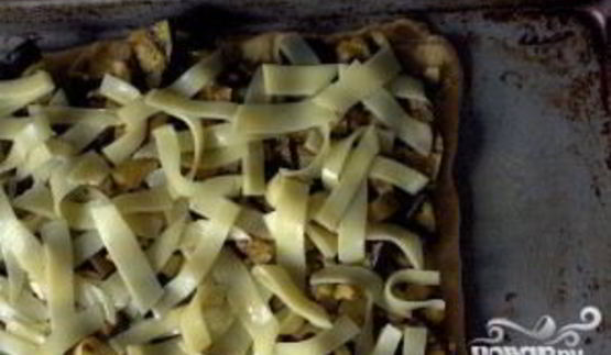 пицца с баклажанами и оливками