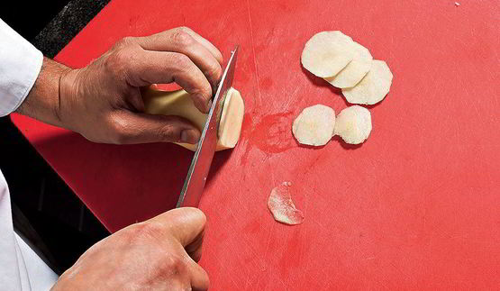 пицца с голубым сыром и грушей