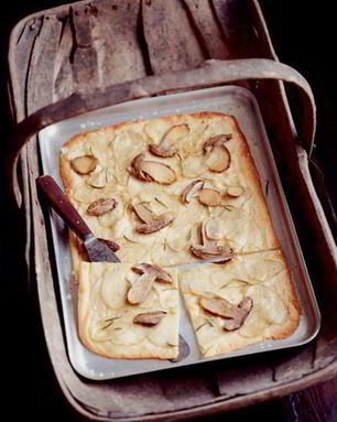 Пицца с грибами и картофелем