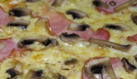 пицца с ветчиной и шампиньонами