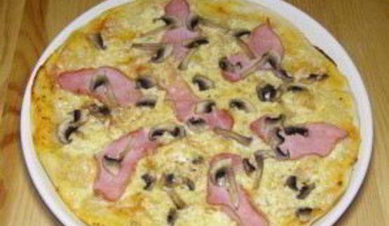 пицца с ветчиной и шампиньонами