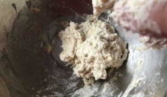 потрясающая итальянская пицца с моцареллой