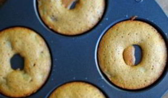 банановые пончики с грецкими орехами