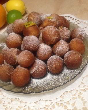 Лаймовые пончики на сгущенном молоке