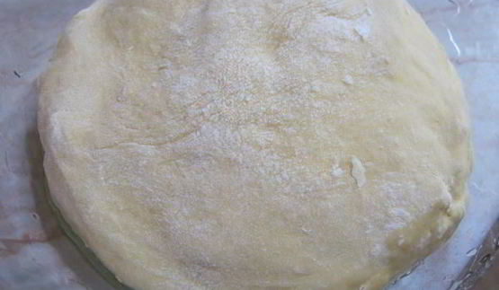 пончики с клубничной начинкой