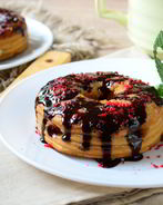 Пончики во фритюре с шоколадом