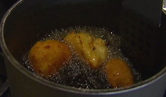 творожные пончики с яблоками