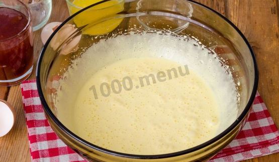 коврижка на кефире с вареньем