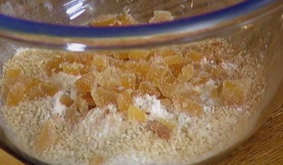 коврижка с кунжутом и имбирем