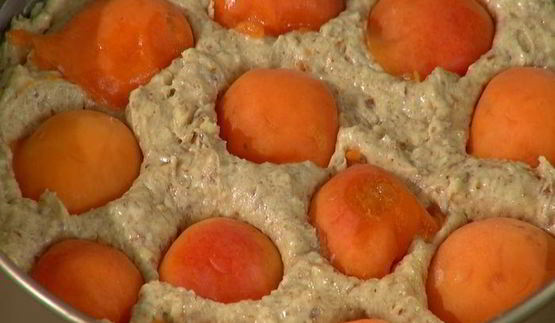 миндальная коврижка с абрикосами