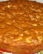 Постная коврижка с изюмом и грецким орехом