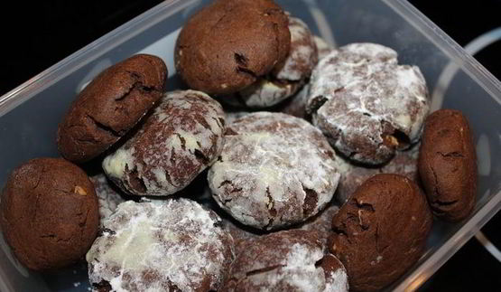 шоколадные пряники с трещинками