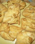 Пряные слойки с ананасом