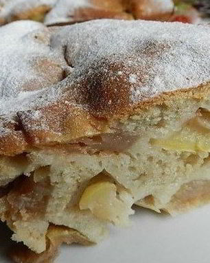 Быстрая яблочная шарлотка в духовке