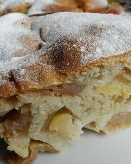 Рецепт быстрой яблочной шарлотки в духовке