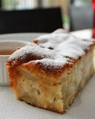 Домашняя шарлотка с антоновкой