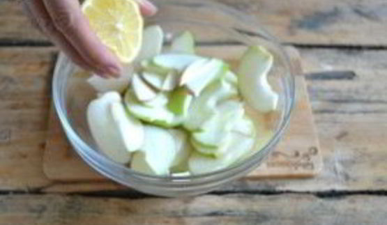 шарлотка классическая с яблоками