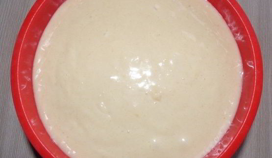 шарлотка на сметане с яблоками