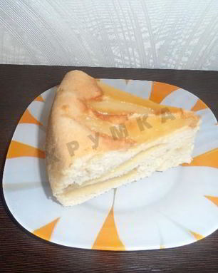 Шарлотка с грушами в мультиварке